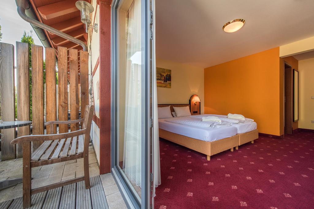 Landhotel Und Gasthof Hirsch Huettenreute Hoßkirch Exteriér fotografie