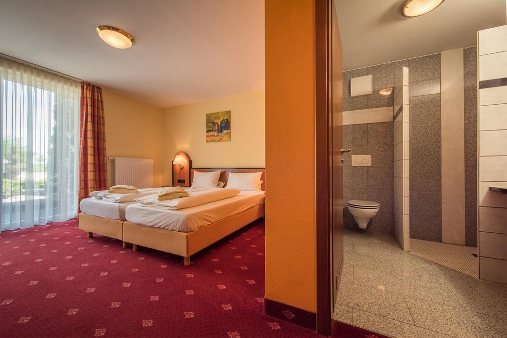 Landhotel Und Gasthof Hirsch Huettenreute Hoßkirch Exteriér fotografie