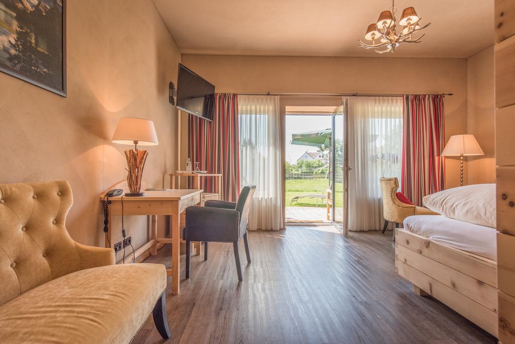 Landhotel Und Gasthof Hirsch Huettenreute Hoßkirch Exteriér fotografie